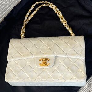 CHANEL Cream Quilted Leather Shoulder Bag with Gold Chain….Sold “AS IS”